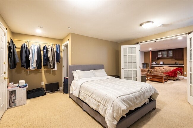 Building Photo - 34-36 H Street Unit 1L