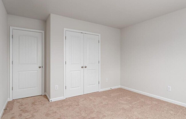 Building Photo - 4725 Hazelburn Dr