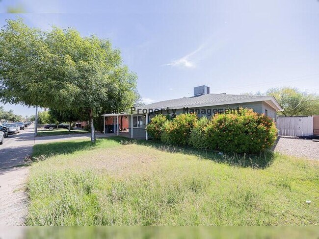 Building Photo - 6521 N 19th Dr