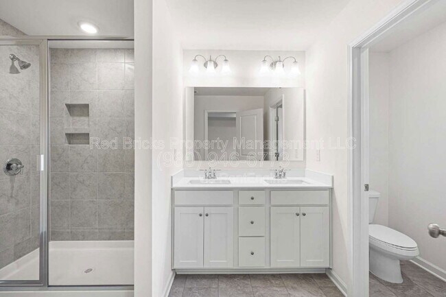 Building Photo - 2881 Yeager Dr NW