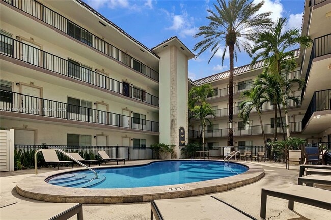 Building Photo - 924 SE 2nd St