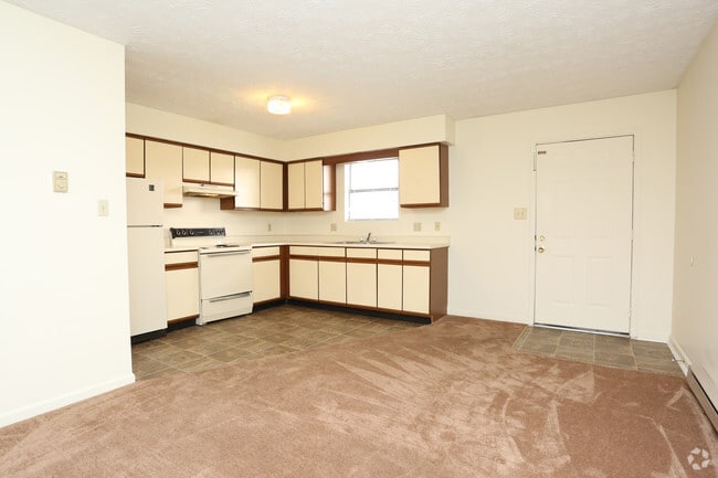 02 1BR, 1BA - 525 SF Expanded Kitchen - Kitchen - Gibson Lane Apartments