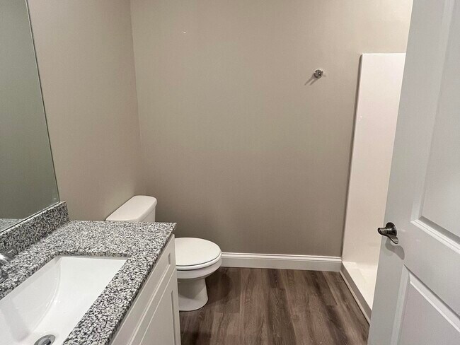 Building Photo - 361 Hillview Mls Blvd