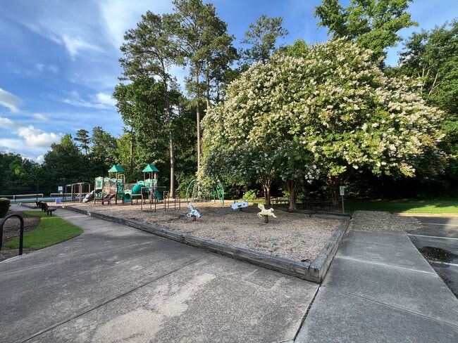 Building Photo - 5422 Whisperwood Dr