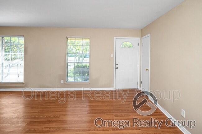 Building Photo - 21 Cullen Dr