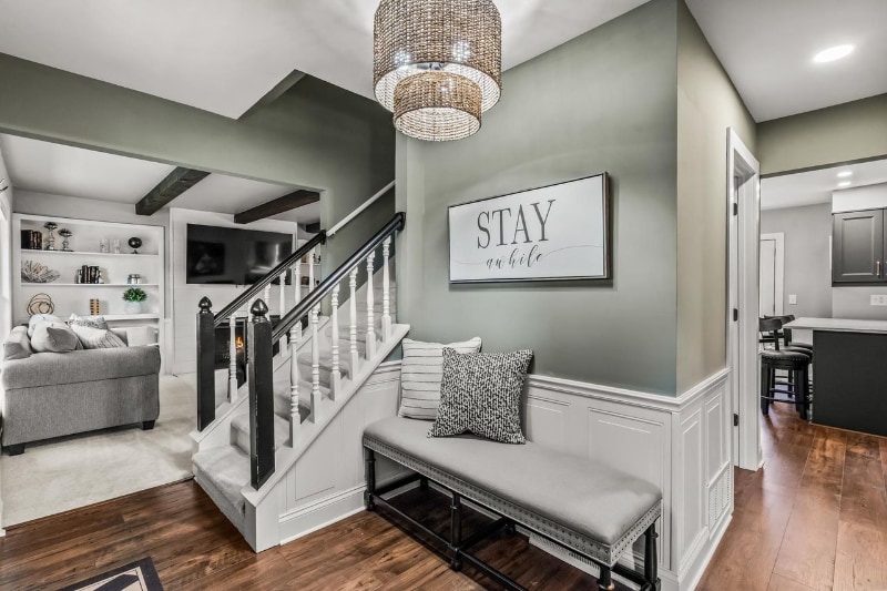 Building Photo - 421 W Lloyd St