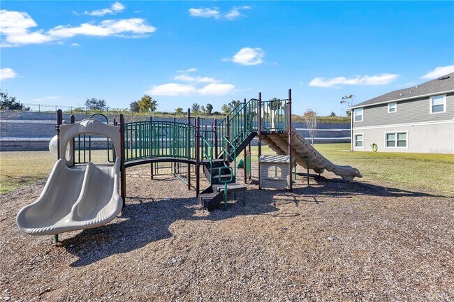 Building Photo - 625 Stoney Pointe Cir