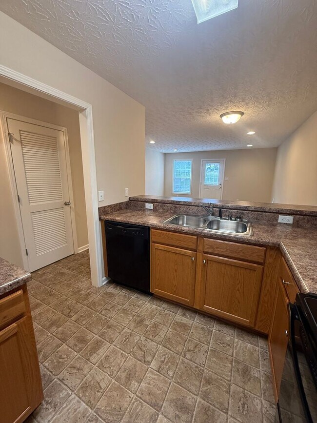 Building Photo - Upper Stone Apartments