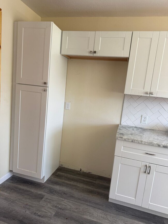 Building Photo - Newly Renovated Property in Bossier City