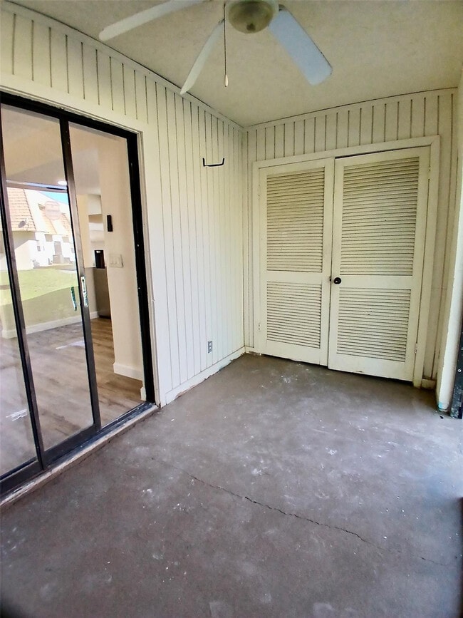 Building Photo - 4131 Oak Terrace Dr