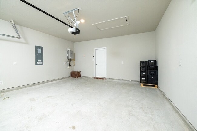 Building Photo - 4816 Dewy Rose Ln