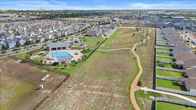 Building Photo - 1296 Teychas Dr