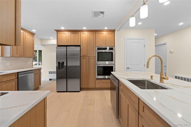 Building Photo - 31 Cail Dr