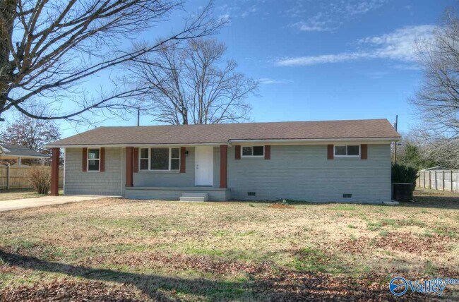 Building Photo - 15651 Eastep Rd