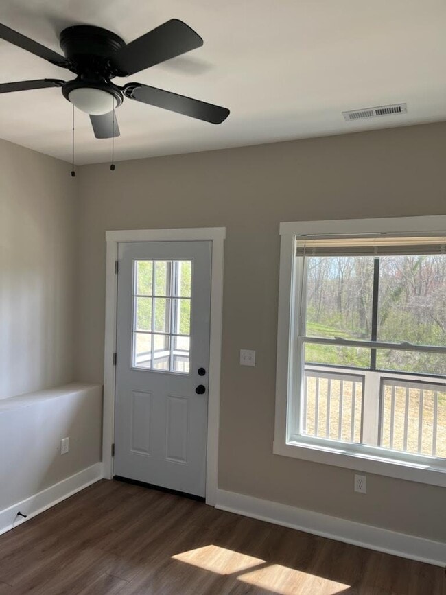 Building Photo - 37 Alex Dr