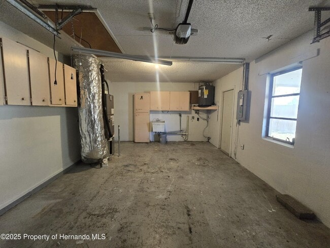 Building Photo - 3251 Windbrook Ave