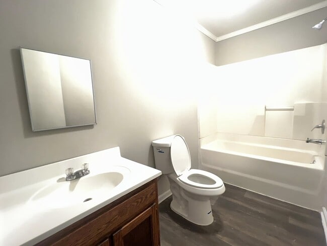 Building Photo - 963 Scott St