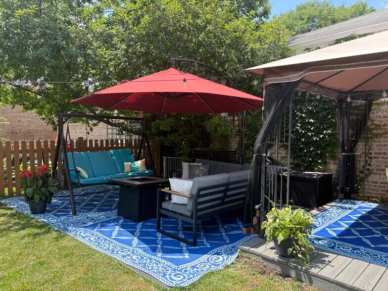 Backyard - 319 Dodge Ave
