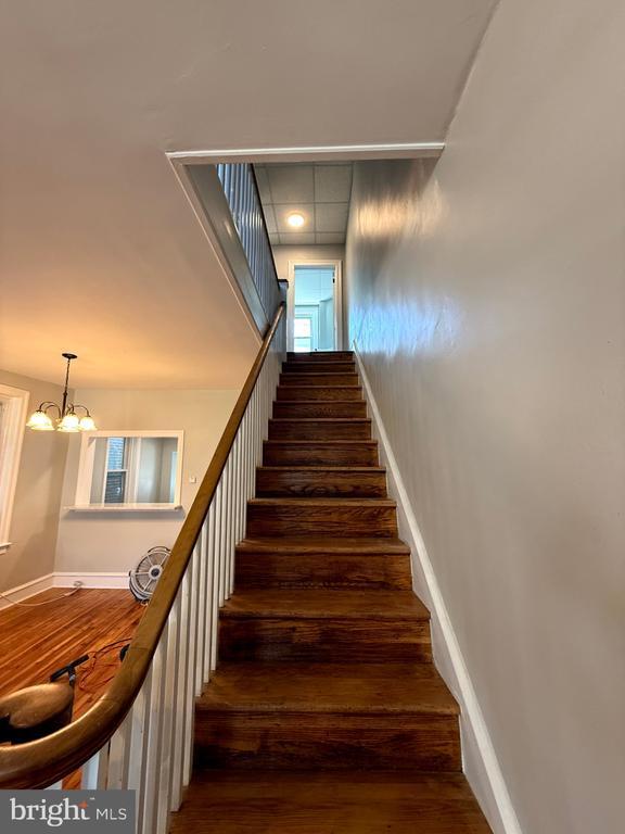 Building Photo - 7218 Lawndale Ave