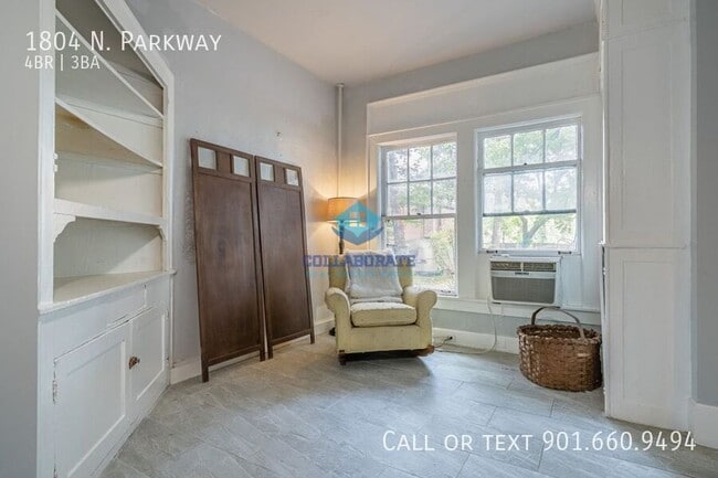 Building Photo - 1804 N. Parkway-