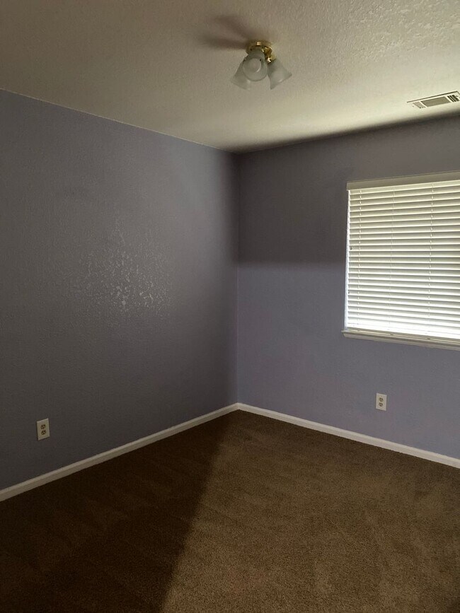 Building Photo - Coming Soon!