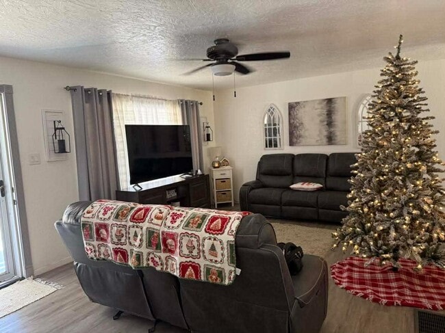 Building Photo - 1408 S Adams Ave