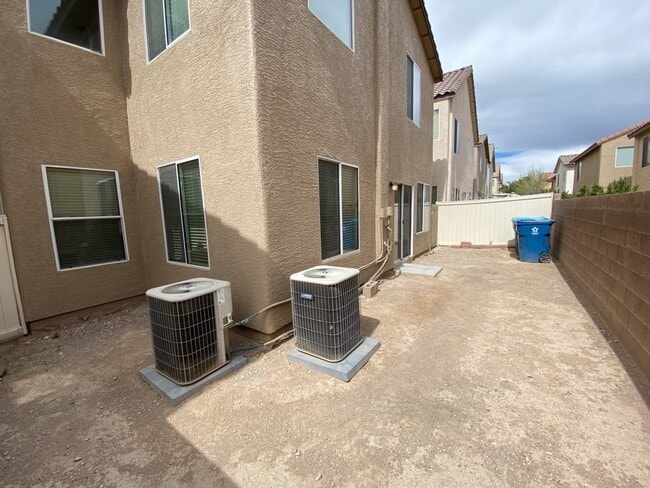 Building Photo - Stunning 3-bedroom, 2.5-bathroom rental
