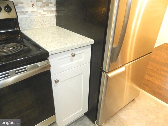 Building Photo - 7925 Coriander Dr