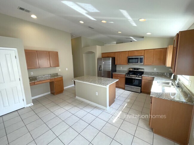 Building Photo - 24447 Summer Wind Ct