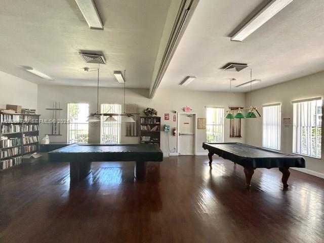 Building Photo - 2861 Somerset Dr