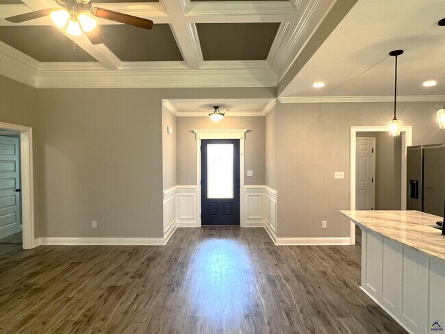 Building Photo - 531 Edgarton Way