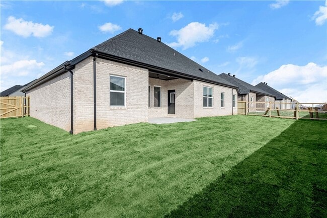 Building Photo - 701 Bronco St