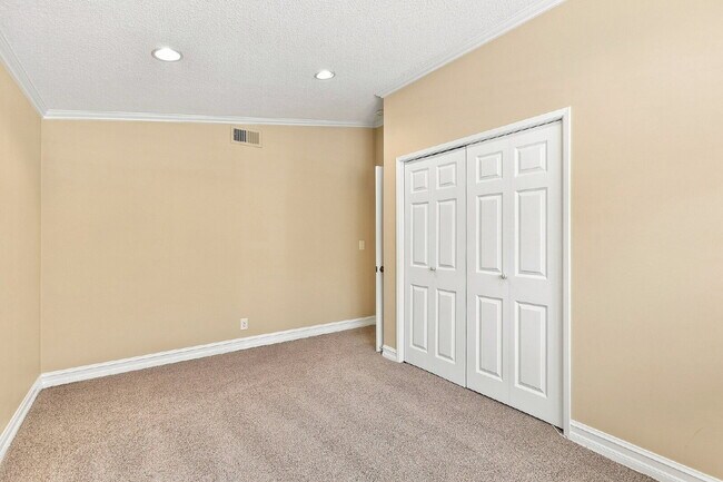 Building Photo - Coveted and Spacious Rossmoor 3-bed/2-bath Home with Expansive Entertainer’s Backyard