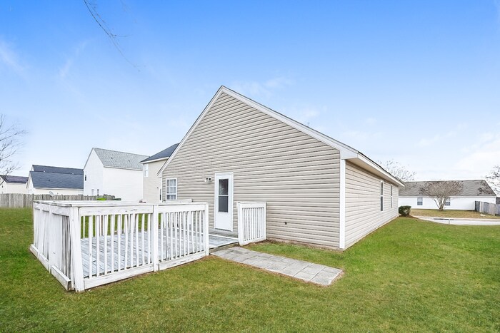 Building Photo - 205 E Waverly Pl Ct