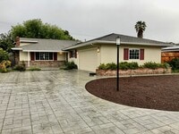 Building Photo - Beautifully Updated 3 Bed 2 Bath Campbell ...
