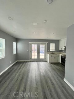 Building Photo - 1825 S Van Ness Ave