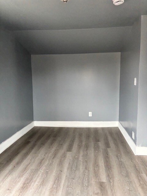 Building Photo - 14461 Lappin St