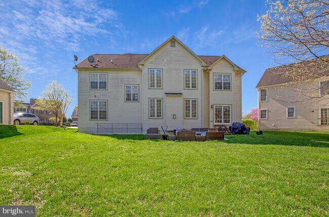 Building Photo - 12902 Crickmore Trace
