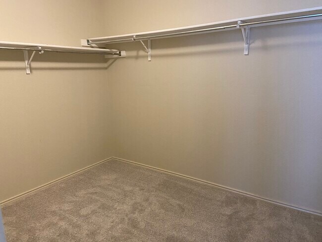 Building Photo - 3729 Bandera Ranch Rd