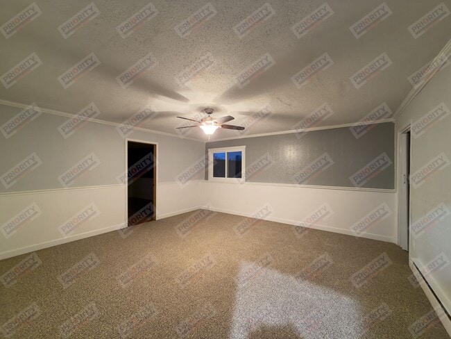 Building Photo - Single family home with a garage