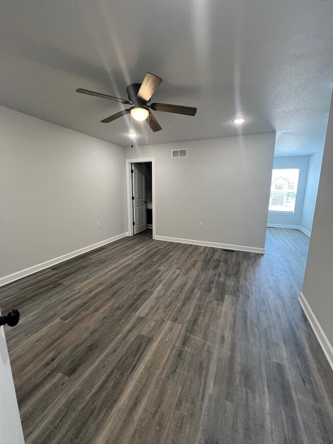 Building Photo - 81 SE 351st Rd