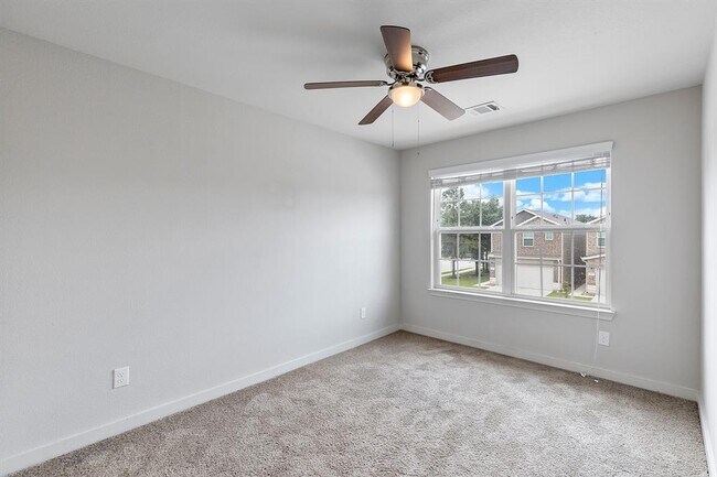 Building Photo - 15010 Eagle feather ct.