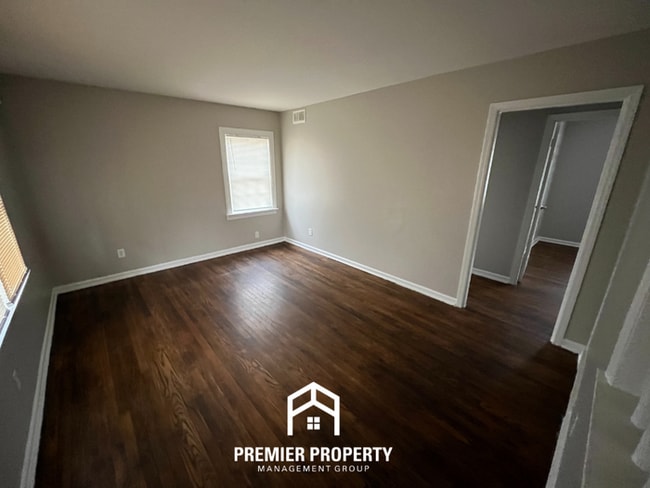 Building Photo - 3816 Cazassa Rd