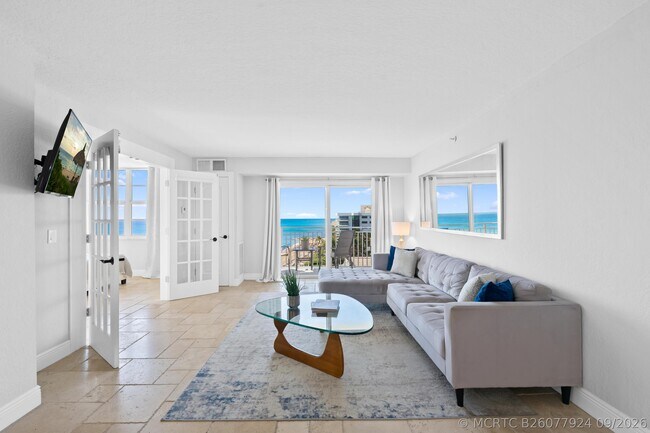 Building Photo - 4511 S Ocean Blvd