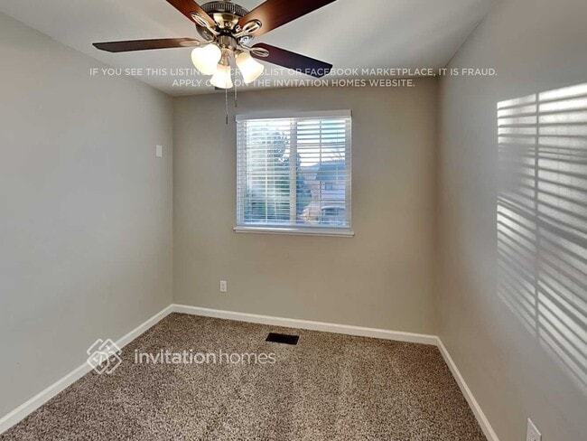 Building Photo - 240 Peck Ct