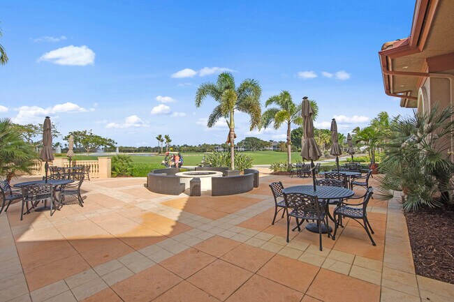 Building Photo - 14630 Meravi Dr