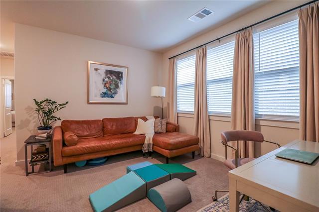 Building Photo - 264 Spring Hill Rd