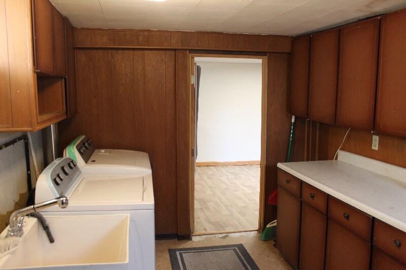 Building Photo - 8925 Wally St