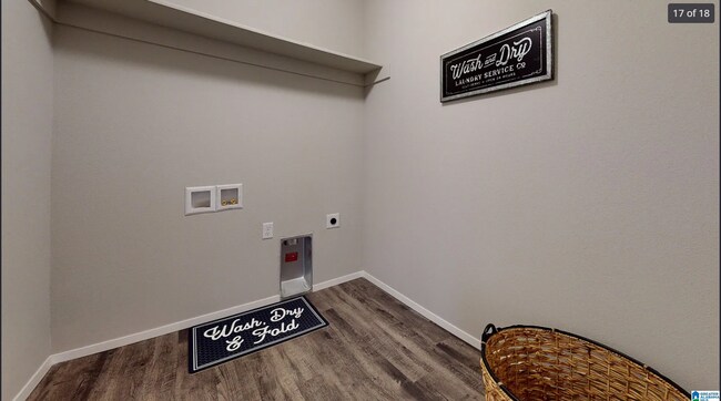 Building Photo - 604 Klynes Dr