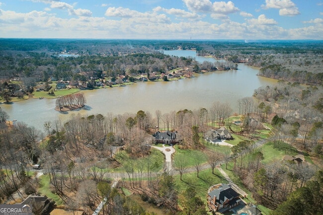 Building Photo - 300 Island Cove Dr